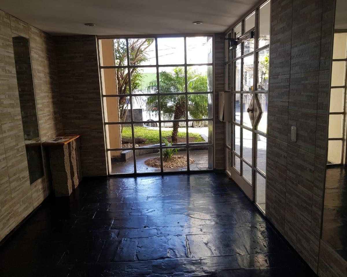 OPORTUNIDAD!!! Piso en venta de 5 amb. Mta. Weild al 1400 Lanus