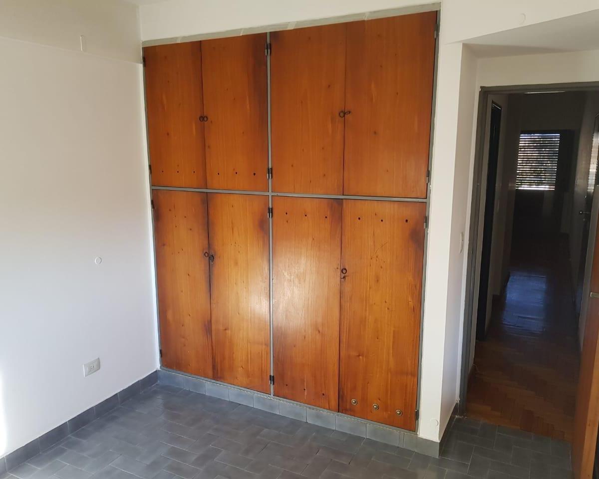 Foto de OPORTUNIDAD!!! Piso en venta de 5 amb. Mta. Weild al 1400 Lanus, imagen 5