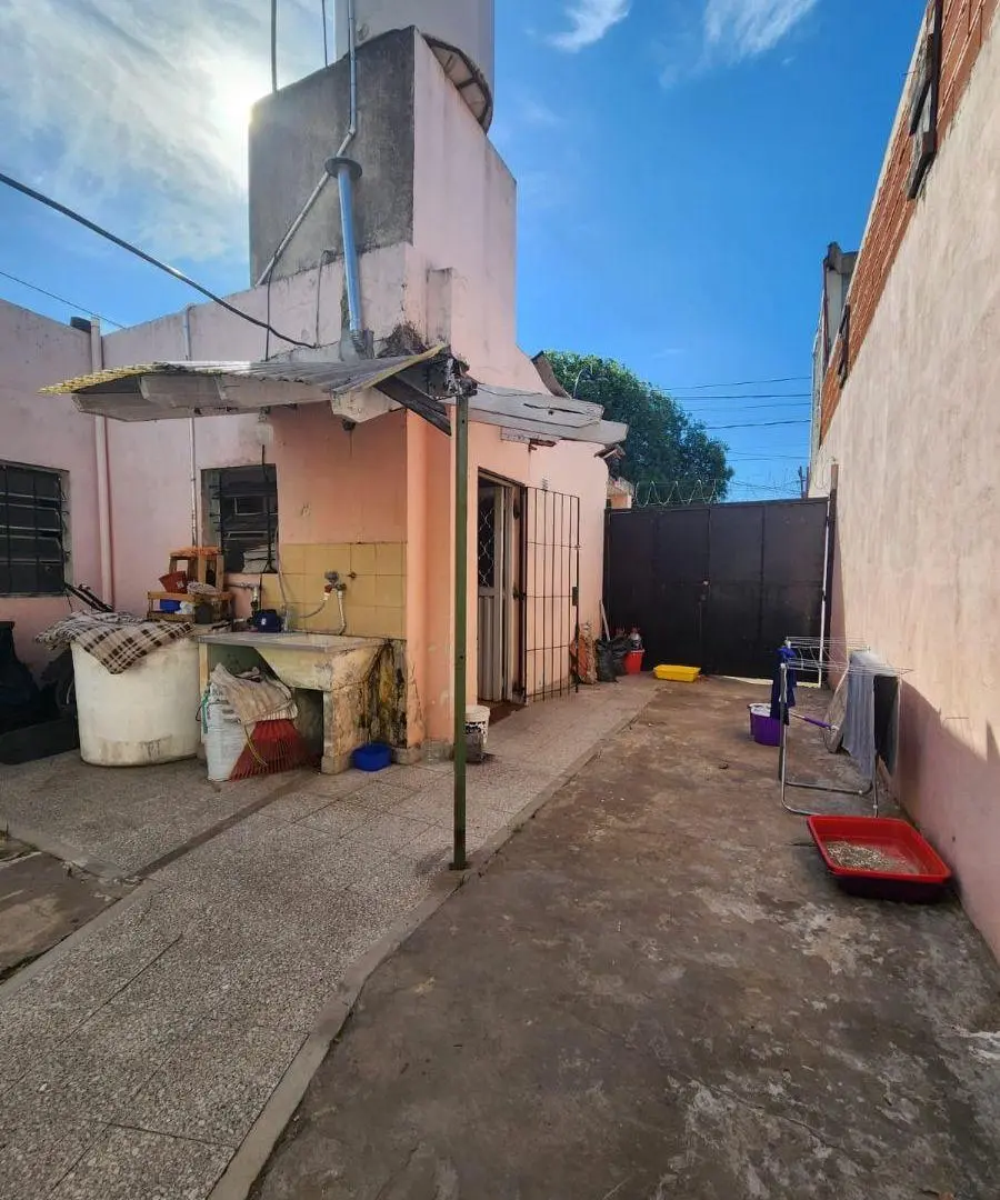 Casa 2 ambientes en venta Remedios de Escalada 4