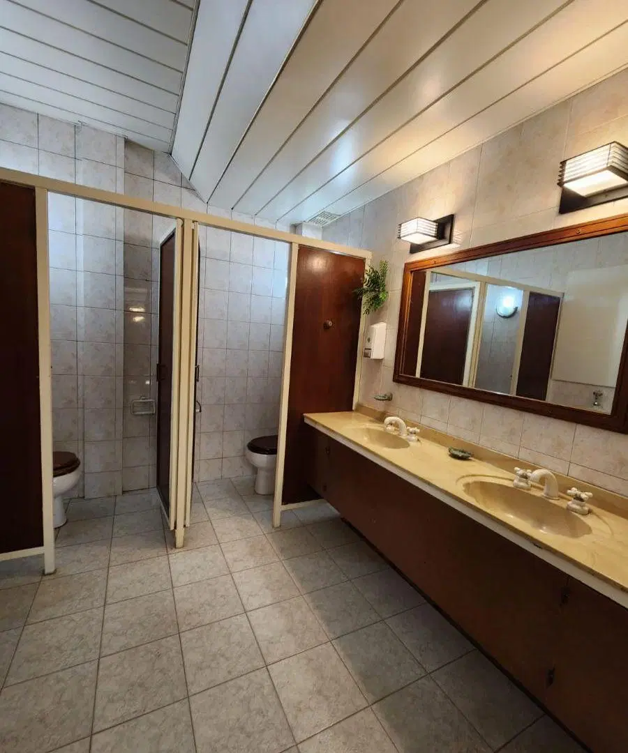 Alquiler para oficinas/consultorios Lanus Oeste 5