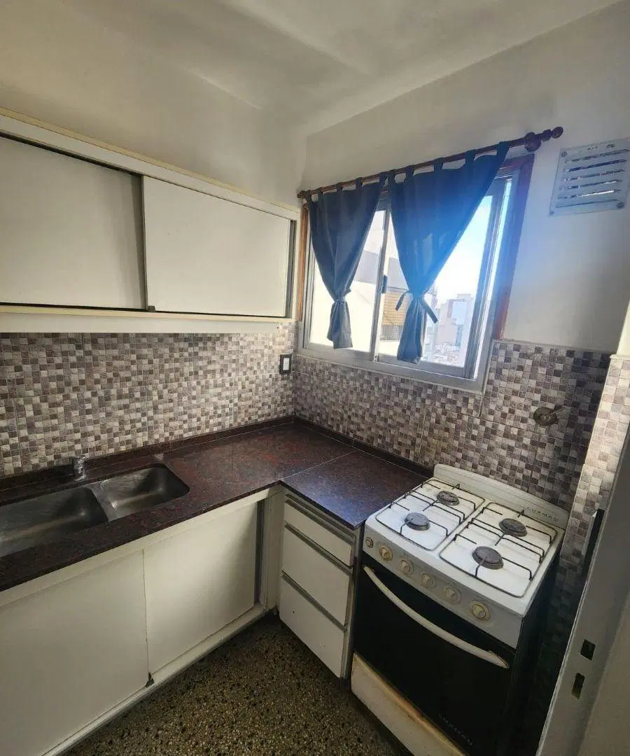 Departamento dos ambientes en alquiler Lanús Oeste 4