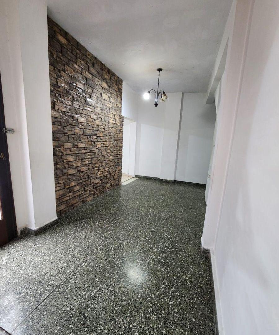 Foto de Ph para USO PROFESIONAL en alquiler Lanus Este, imagen 3
