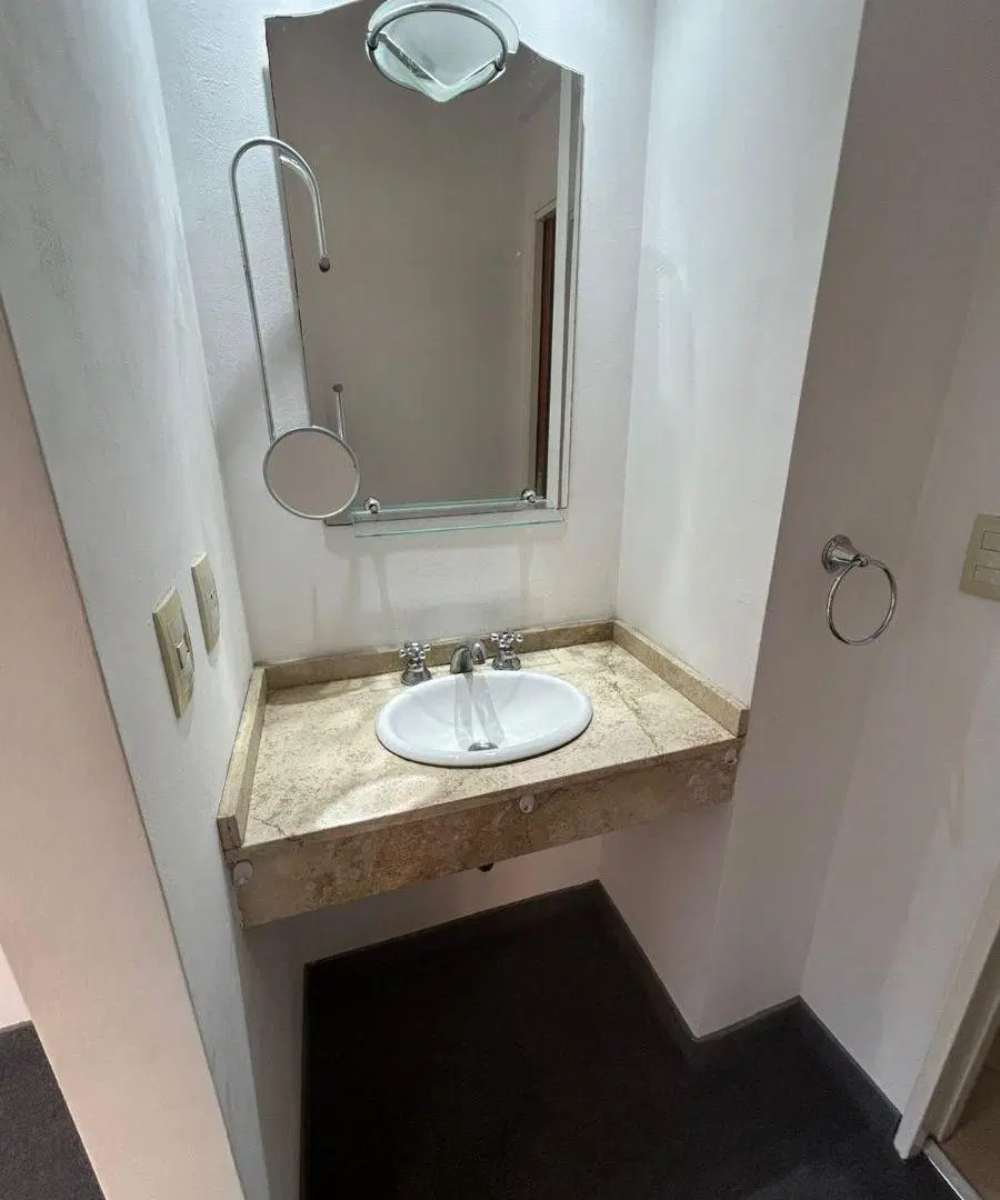 Semipiso de 2 amb en lanusita Iberlucea 2931 8 piso 2