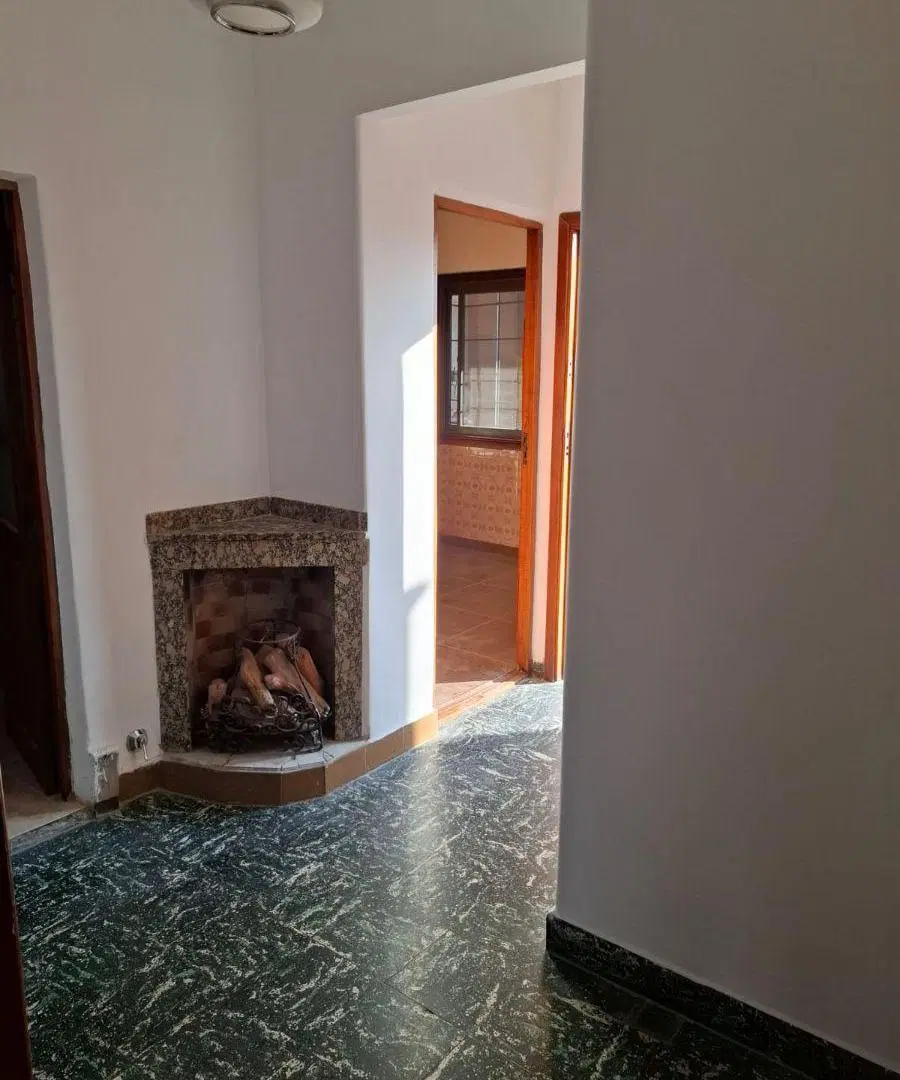Departamento tipo casa tres ambientes en alquiler Lanús 2