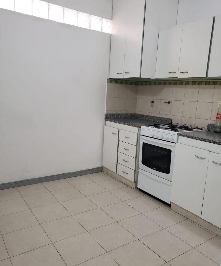 Foto de Departamento tipo casa con terraza dos ambientes en alquiler Lanus, imagen 3
