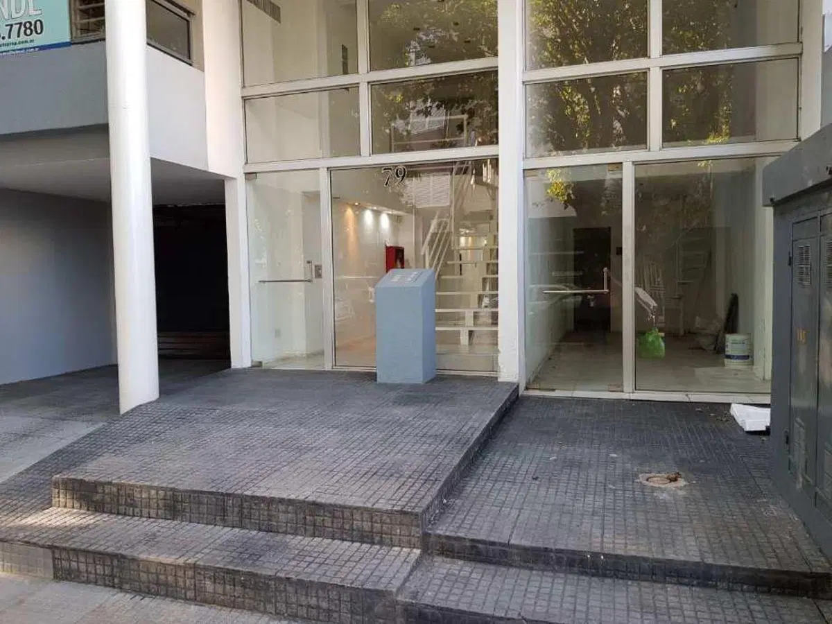 Semipiso dos ambientes en alquiler Lanús Oeste 1