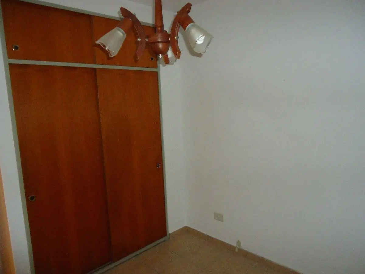 Departamento dos ambientes en alquiler Lanus Oeste 8