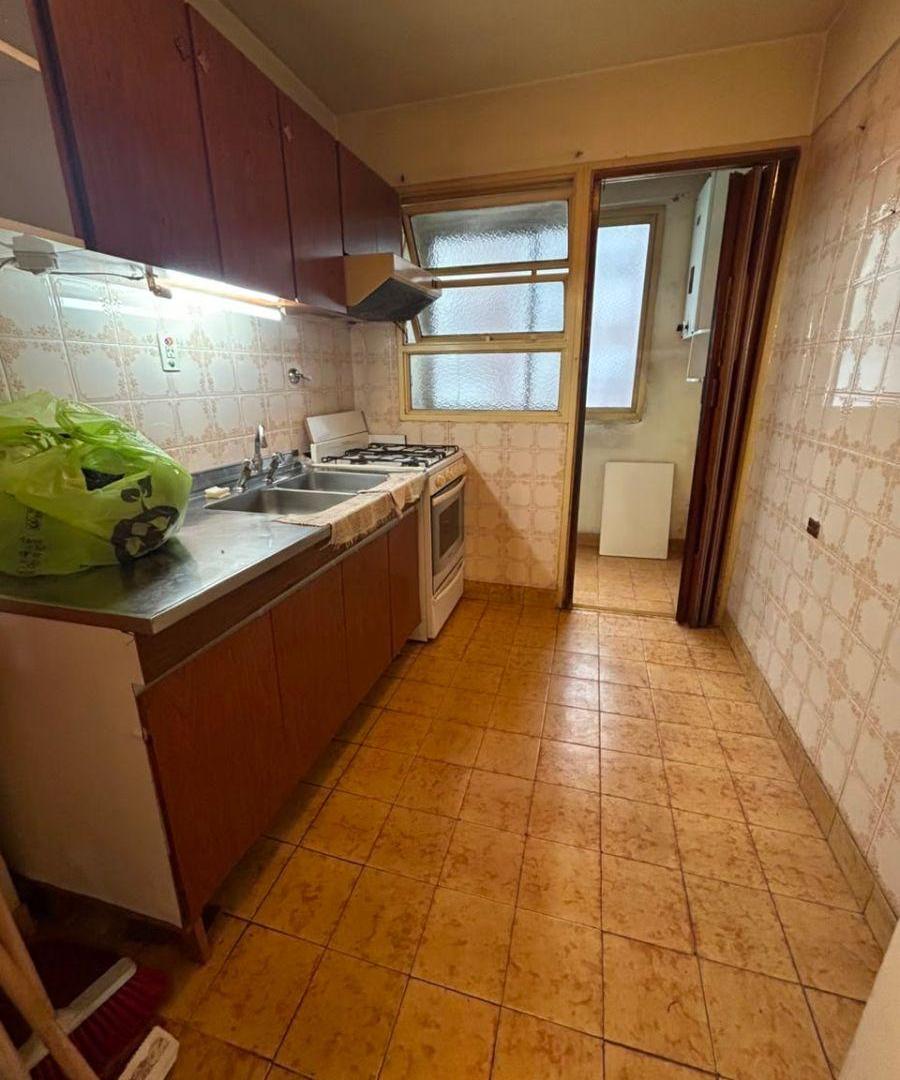 Foto de Departamento dos ambientes con balcón en alquiler Lanús Oeste, imagen 2