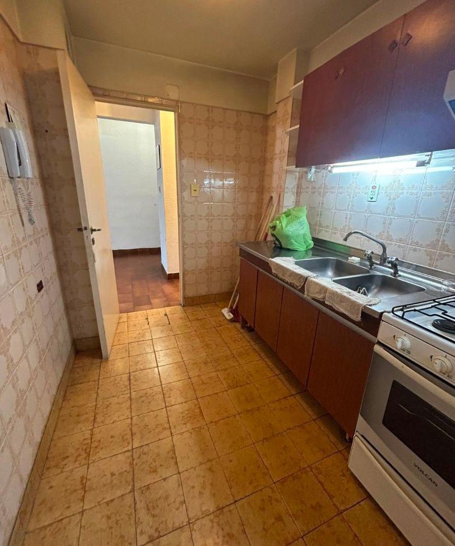 Foto de Departamento dos ambientes con balcón en alquiler Lanús Oeste, imagen 5