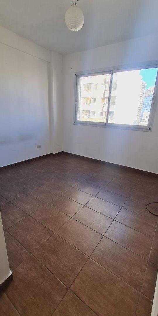 Foto de Departamento en alquiler dos ambientes con cochera Banfield, imagen 4