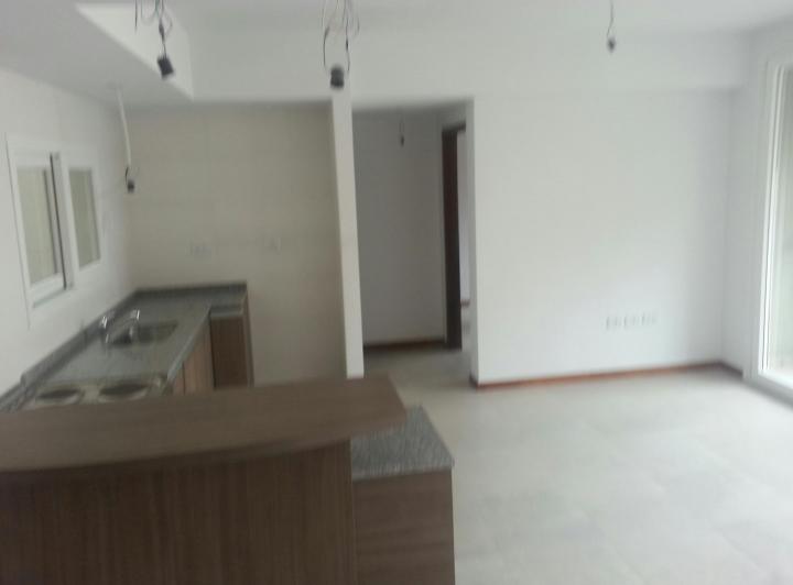 SEMIPISO CABALLITO SUR  51 M2  BALCON TERRAZA - 1 DORM -A/A- BAJAS EXPENSAS 3