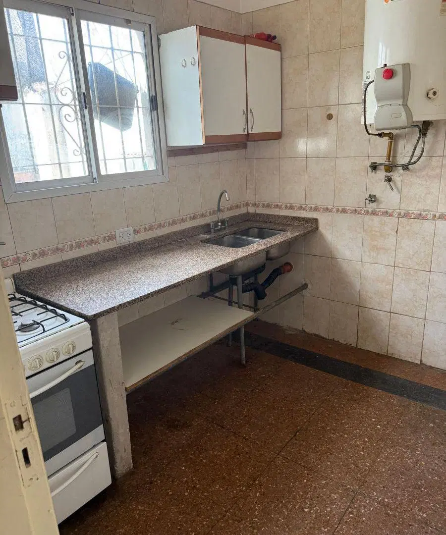 PH de 78 m2 con 2 dormitorios en alquiler en Parque Chacabuco- Patio y Terraza 3