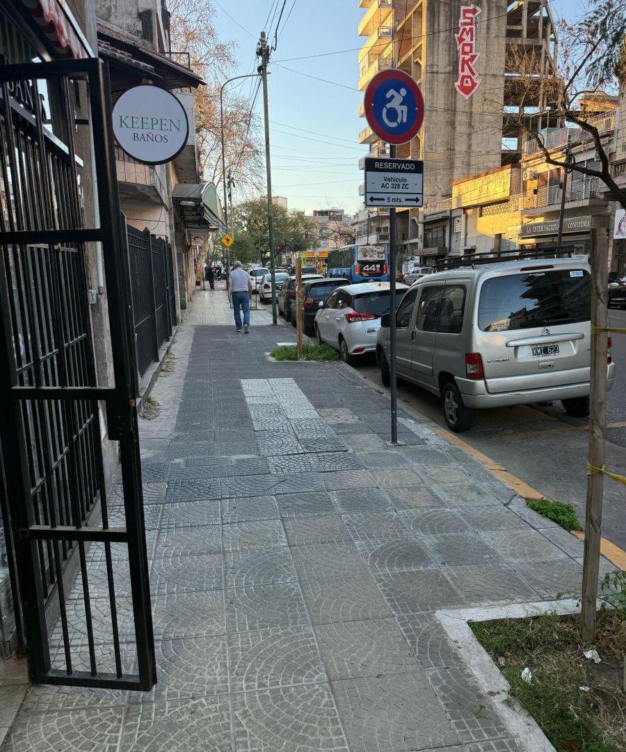 Foto de Monoambiente Luminoso a mts Av San Martín - bajas Exp-, imagen 4