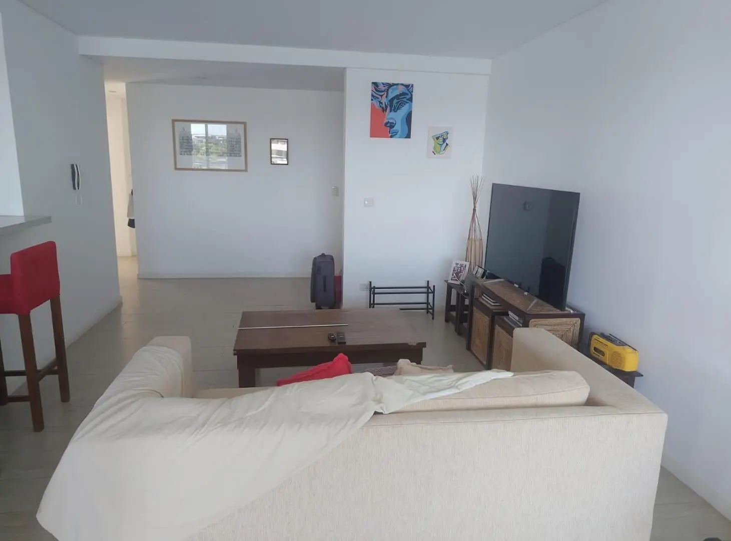 ESPECTACULAR DEPARTAMENTO CON VISTAS A LA LAGUNA CENTRAL 3