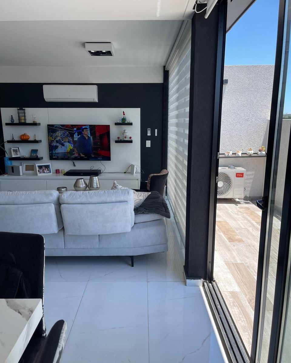 Piso Venta - 3 Amb con 2 Cocheras - Parque Chacabuco 2