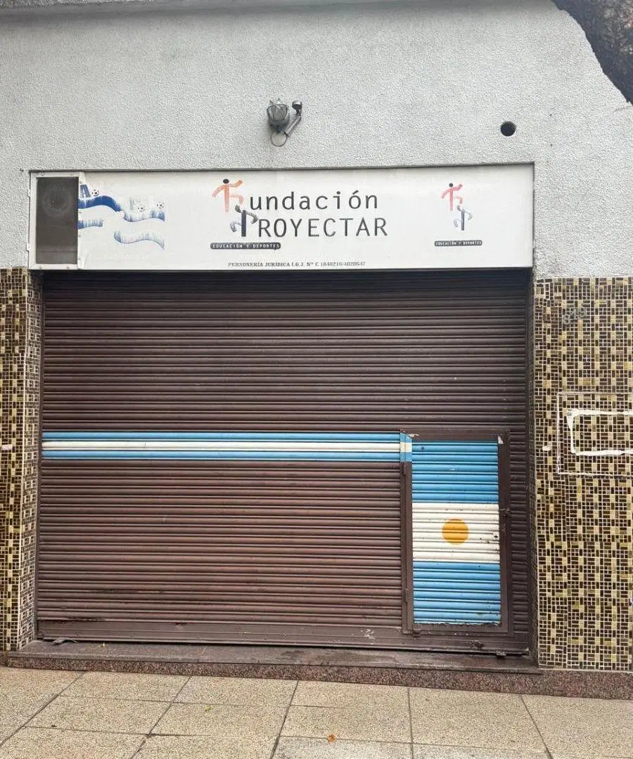 Local comercial de 25 m² en alquiler en Flores Sur 4