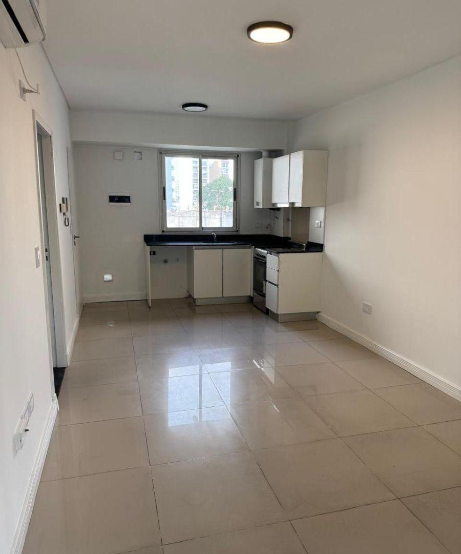 Foto de Departamento de 1 Ambiente en venta en Parque Chacabuco, imagen 3