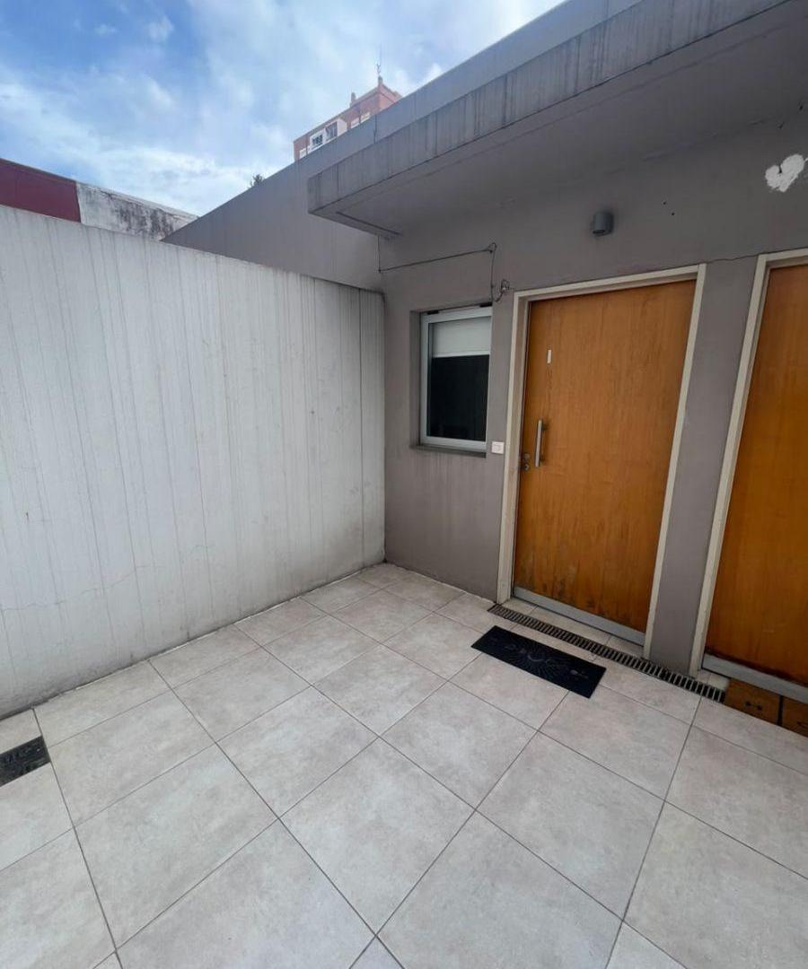 Foto de 3 Amb - Amueblado C/cochera y Patio - Flores Norte, imagen 5