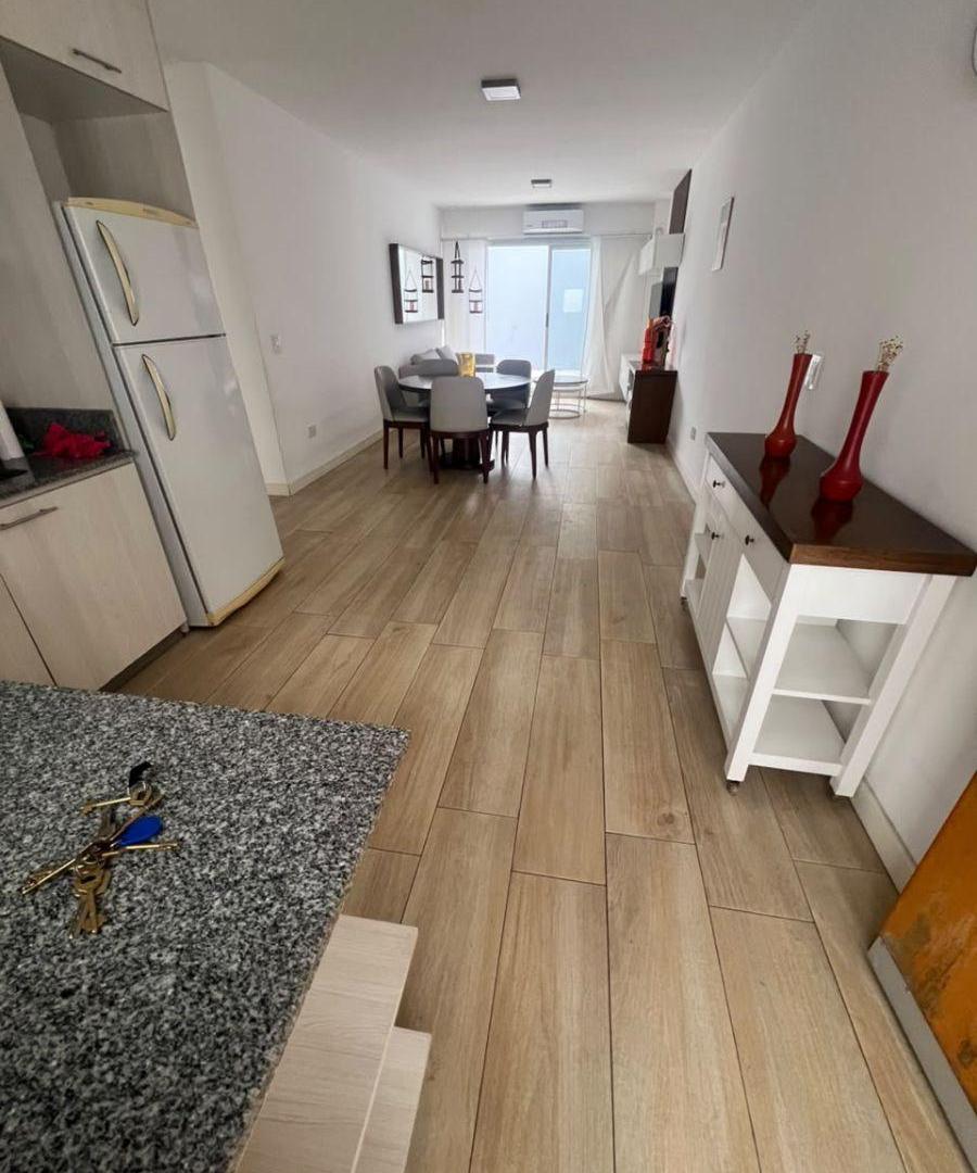 Foto de 3 Amb - Amueblado C/cochera y Patio - Flores Norte, imagen 1