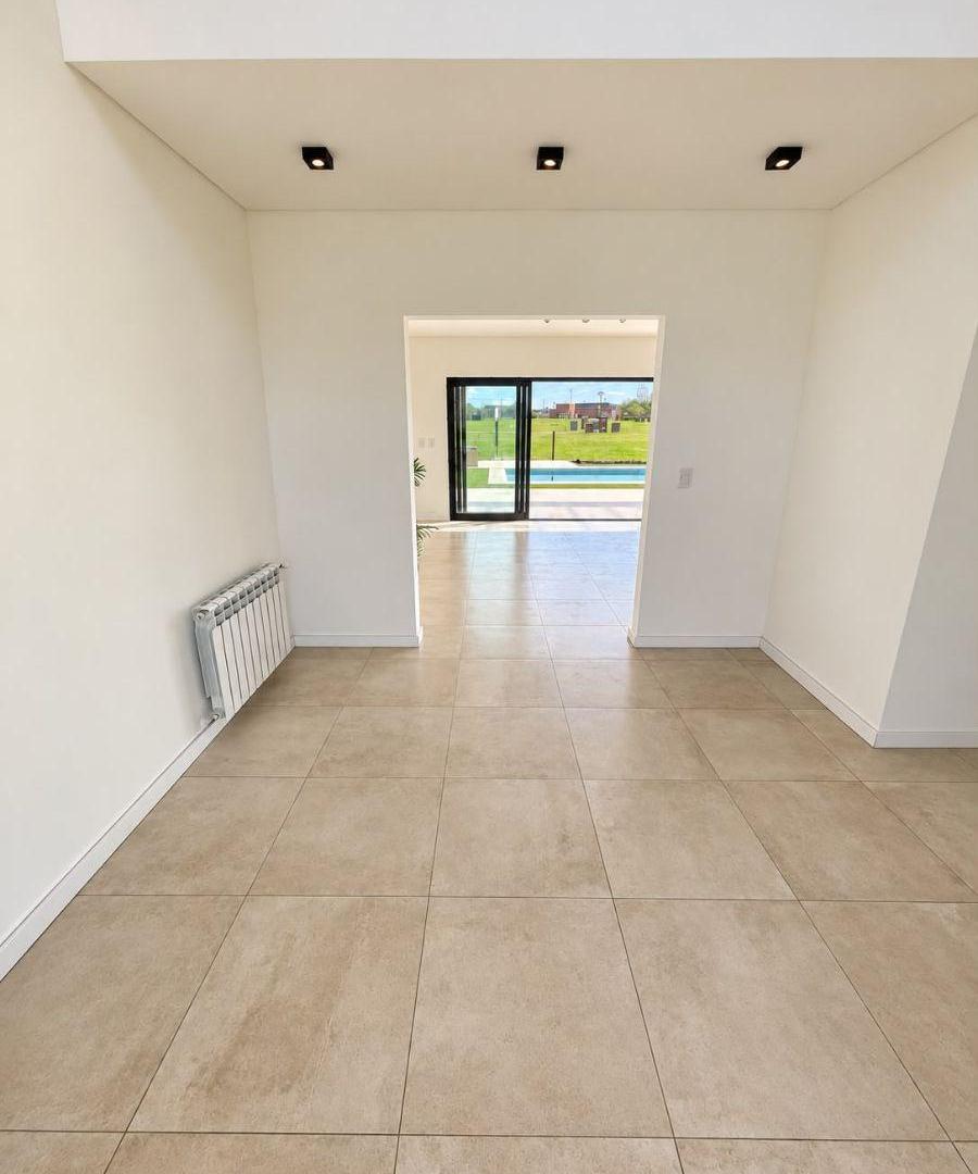 Foto de ALQUILER - CASA A ESTRENAR - BARRIO CANNING CHICO, imagen 2