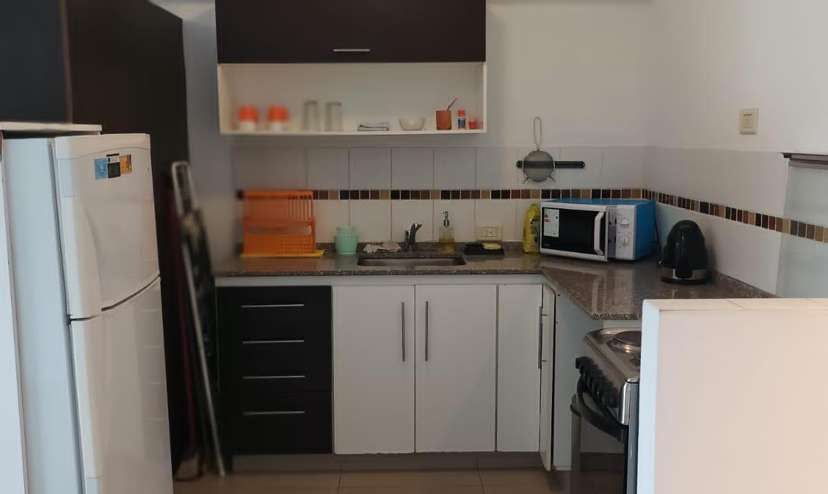 Monoambiente ctfte. muy luminoso vista abierta