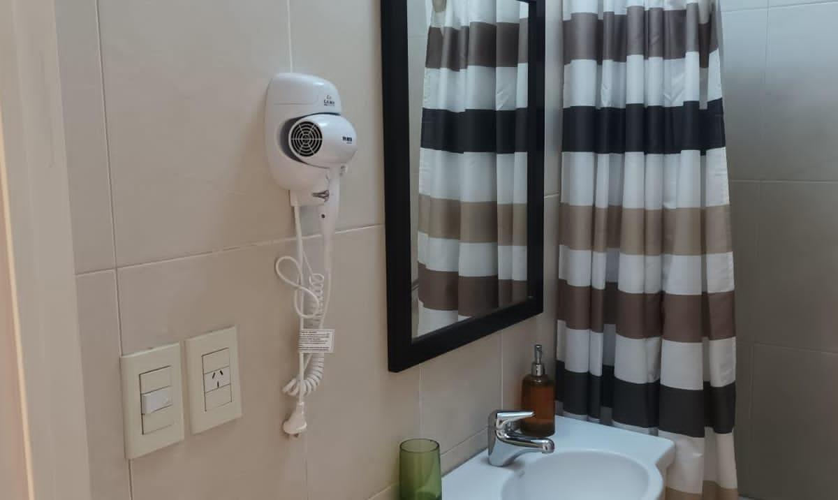 Foto de Monoambiente ctfte. muy luminoso vista abierta, imagen 4