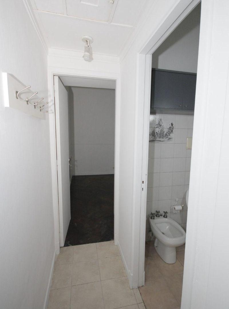 Foto de PH PB FRENTE IDEAL USO PROFESIONAL O COMERCIAL EXCELENTE UBICACION, imagen 4