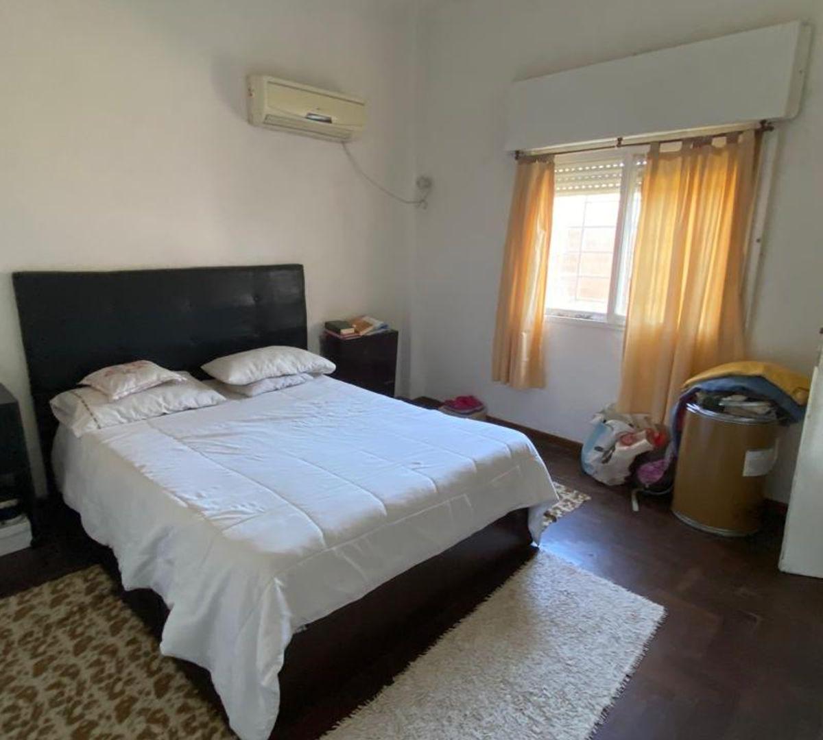 Venta Casa 5 Ambientes Merlo Parque Cochera 1