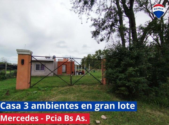 VENTA CASA 3 AMBIENTES OPORTUNIDAD EN MERCEDES 2