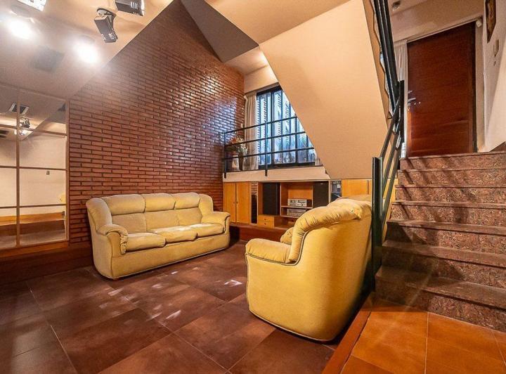 VENTA CASA 5 AMBIENTES CON PARQUE LINIERS 5