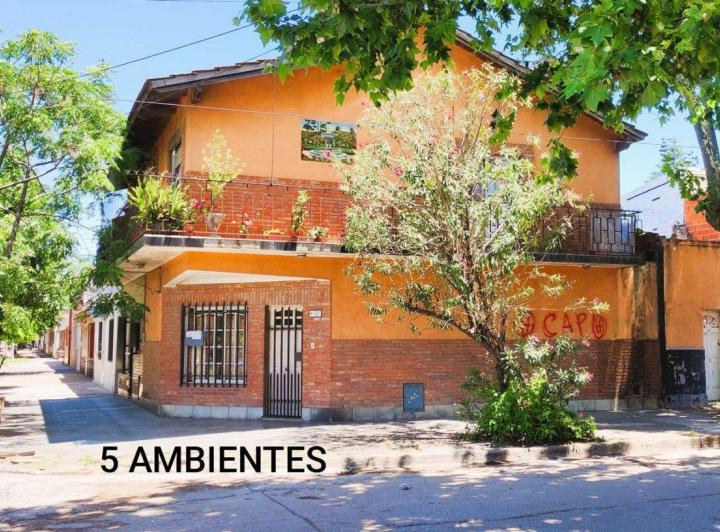 CASA VENTA CIUDADELA 5 AMBIENTES EN DUPLEX 2