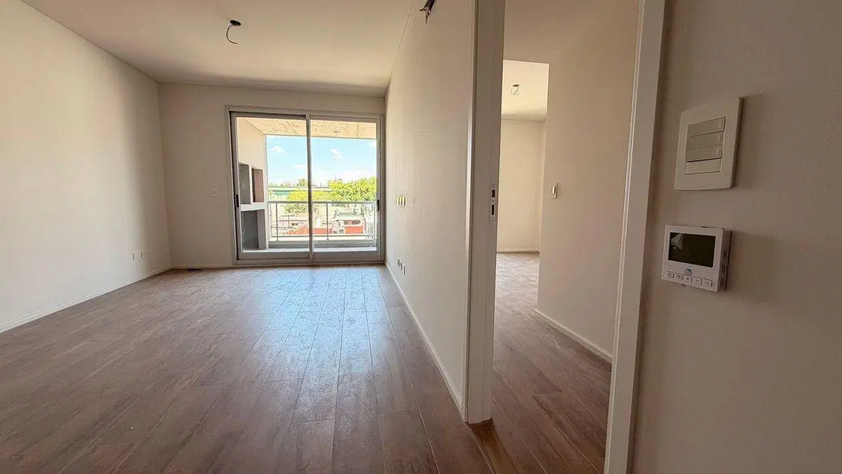 VENTA DEPARTAMENTO 2 AMBIENTES C TERRAZA ESTRENAR 3