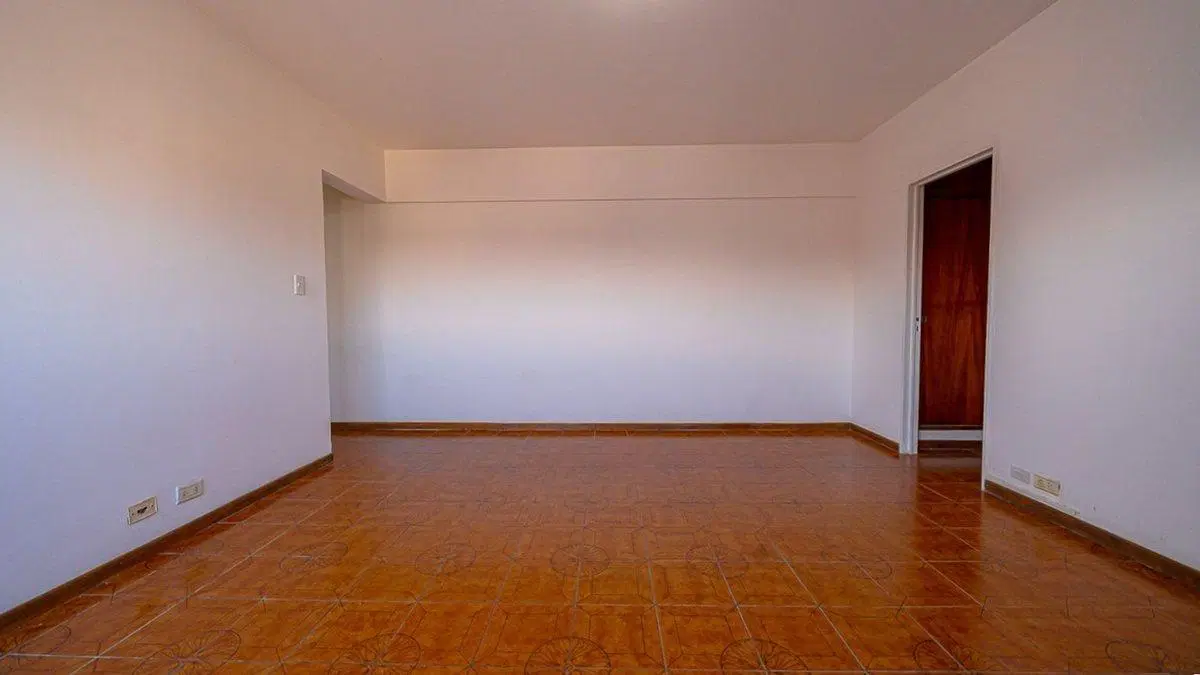 VENTA DEPARTAMENTO CUATRO AMBIENTES EN SAAVEDRA 5