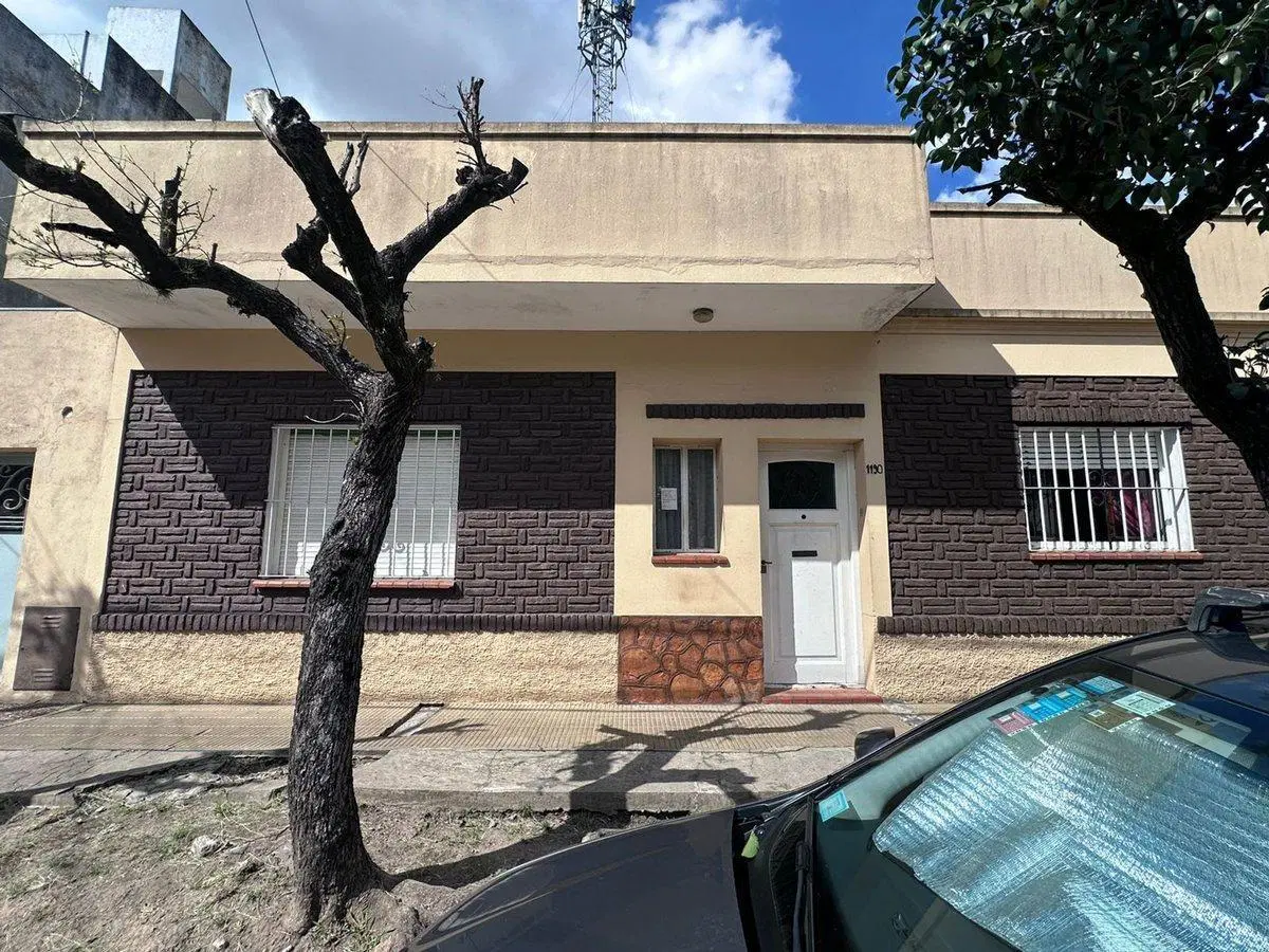 VENTA CASA 4 AMBIENTES EN EL PALOMAR 2