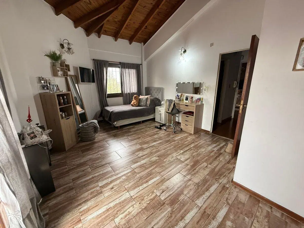 DUPLEX 4 AMBIENTES PATIO Y COCHERA VILLA LUGANO 5
