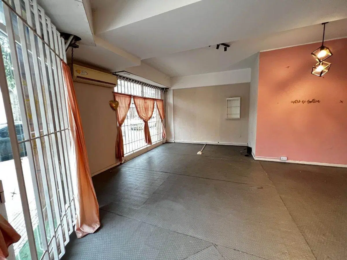 VENTA LOCAL COMERCIAL PARQUE CHACABUCO 2