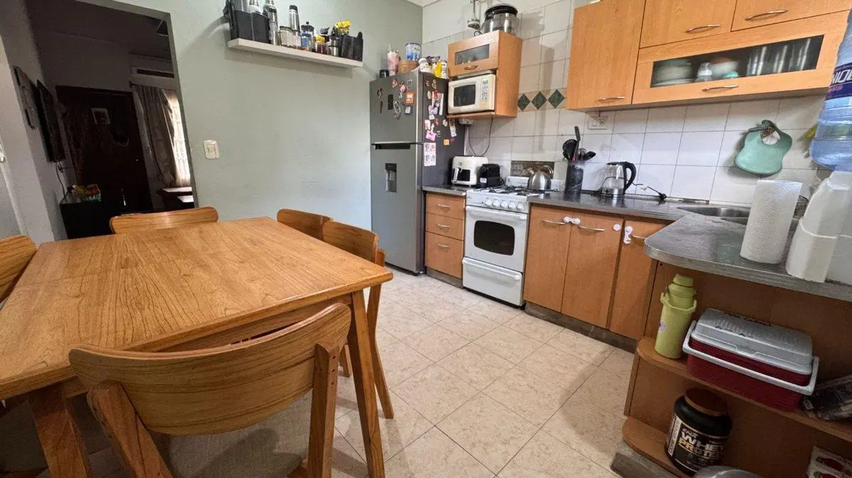CASA 6 AMBIENTES VENTA DON TORCUATO PARQUE PILETA 2
