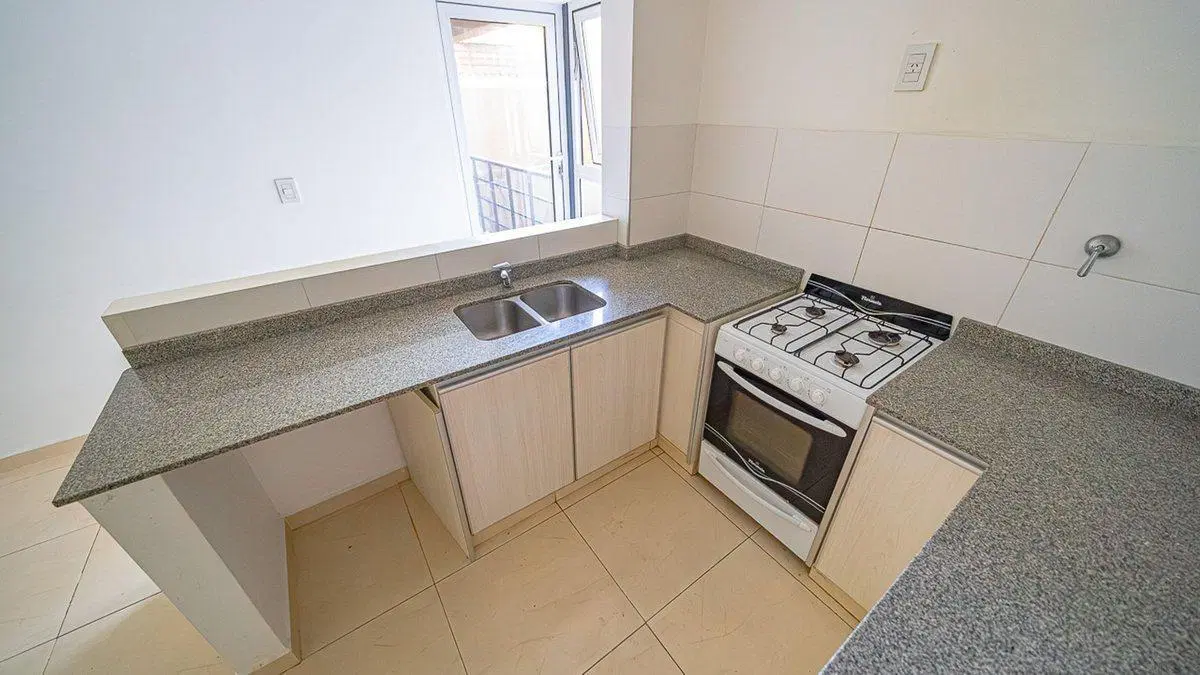 VENTA DEPARTAMENTO 2 AMBIENTES PARQUE CHAS 5