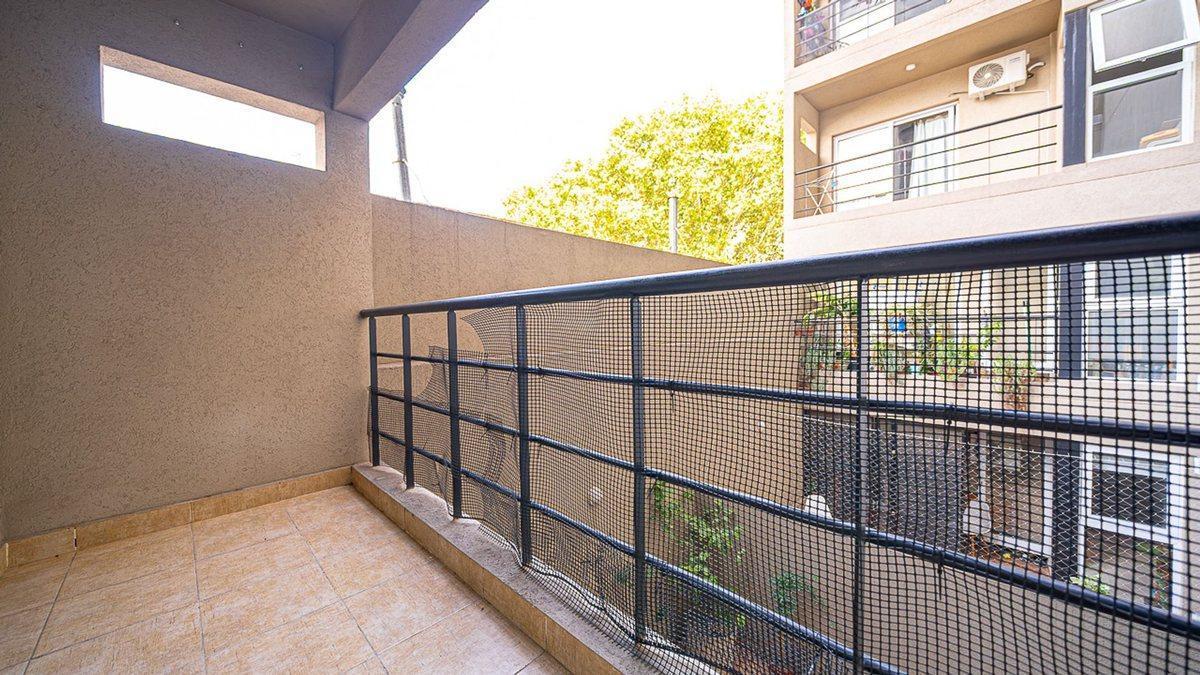 VENTA DEPARTAMENTO 2 AMBIENTES PARQUE CHAS