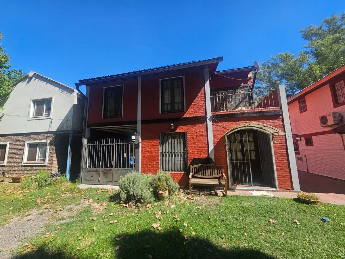 VENTA CASA 3 AMBIENTES Y MEDIO BARRIO TIEMPO LIBRE 5
