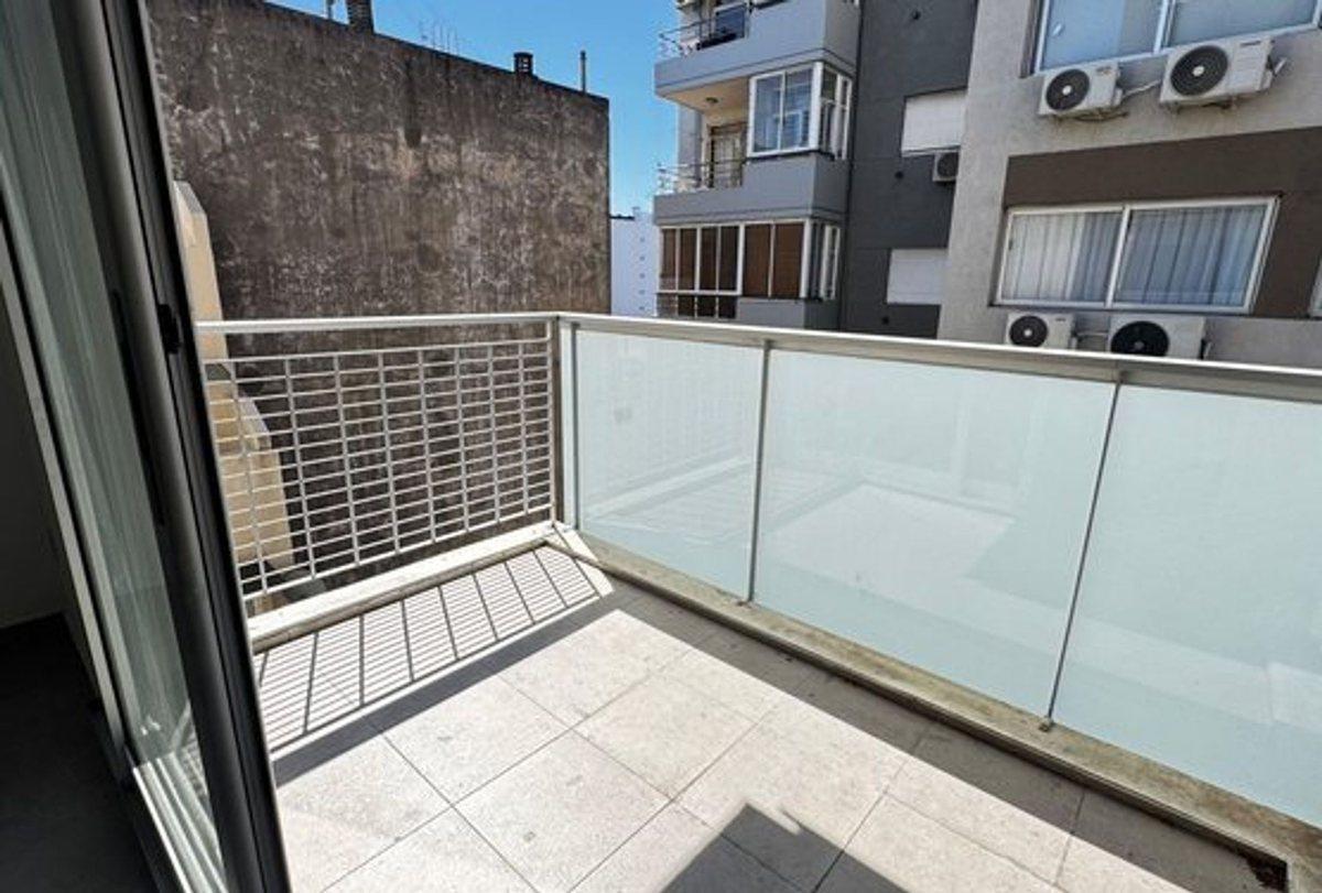 DEPARTAMENTO 1 AMBIENTE VENTA CABALLITO BALCON