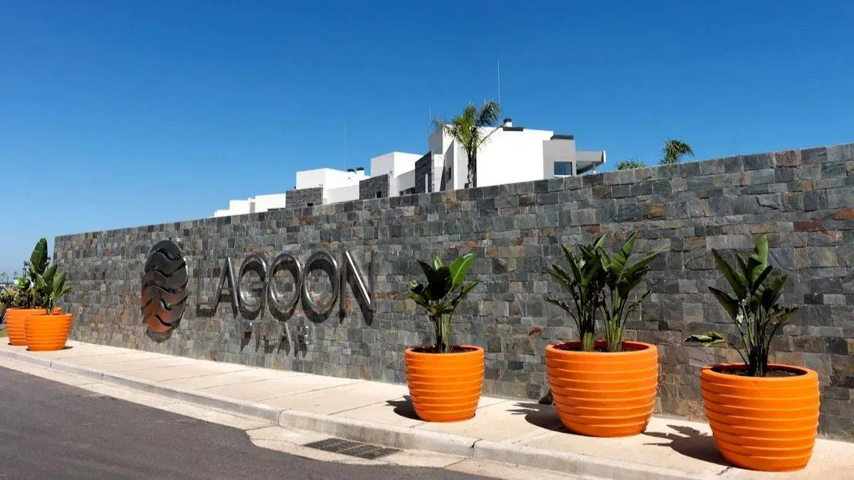 OPORTUNIDAD MONOAMBIENTE LAGOON PILAR CON PARRILLA 4