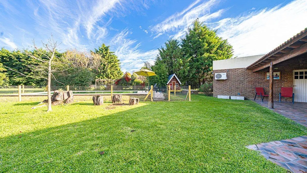 VENTA CASA 4 AMBIENTES CLUB DE CAMPO LAS PERDICES 2