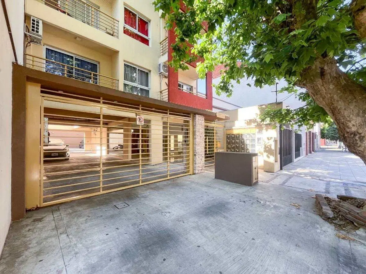 VENTA DEPARTAMENTO 2 AMBIENTES STOS LUGARES BALCON 3