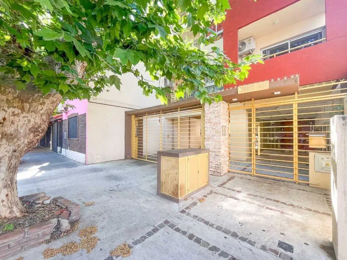 VENTA DEPARTAMENTO 2 AMBIENTES STOS LUGARES BALCON 5