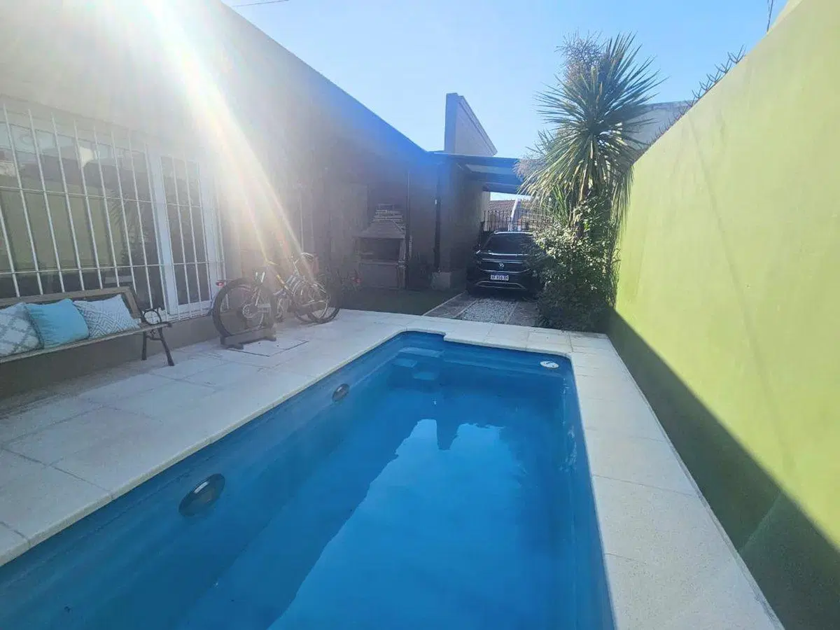 VENTA CASA TRES AMBIENTES PILETA APTO CRÉDITO 4