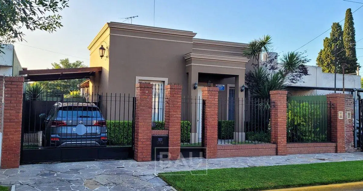 VENTA CASA TRES AMBIENTES PILETA APTO CRÉDITO 5