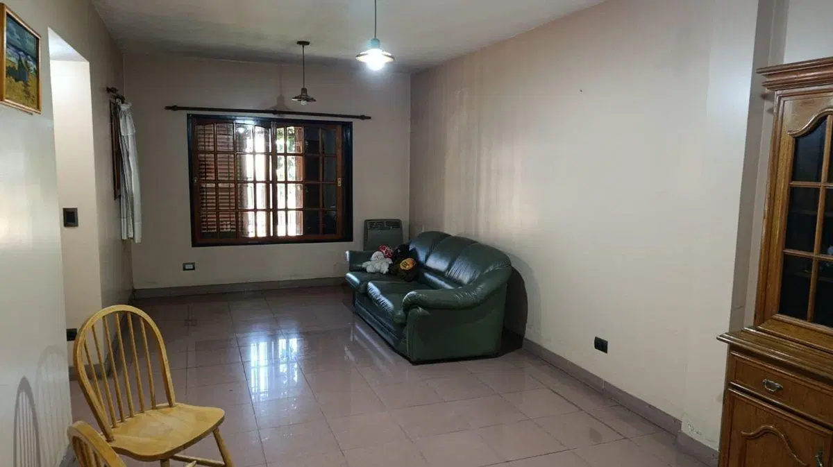 VENTA CASA 4 AMBIENTES MERLO PARQUE COCHERA 4