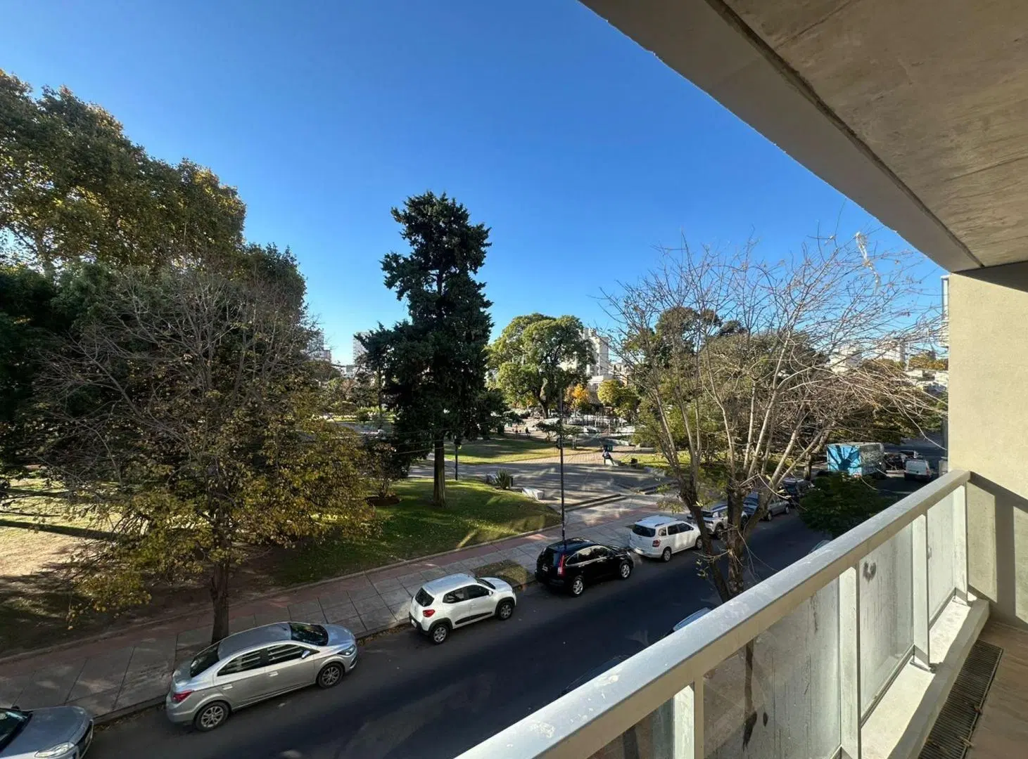 DEPARTAMENTO 2 AMBIENTES FRENTE Y COCHERA ORTUZAR 2
