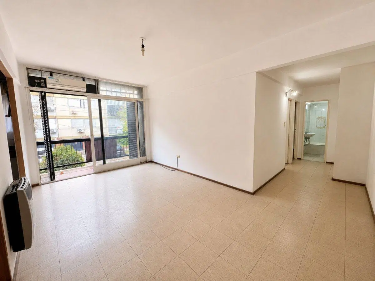 DEPARTAMENTO 3 AMBIENTES VENTA PALOMAR COCHERA 4